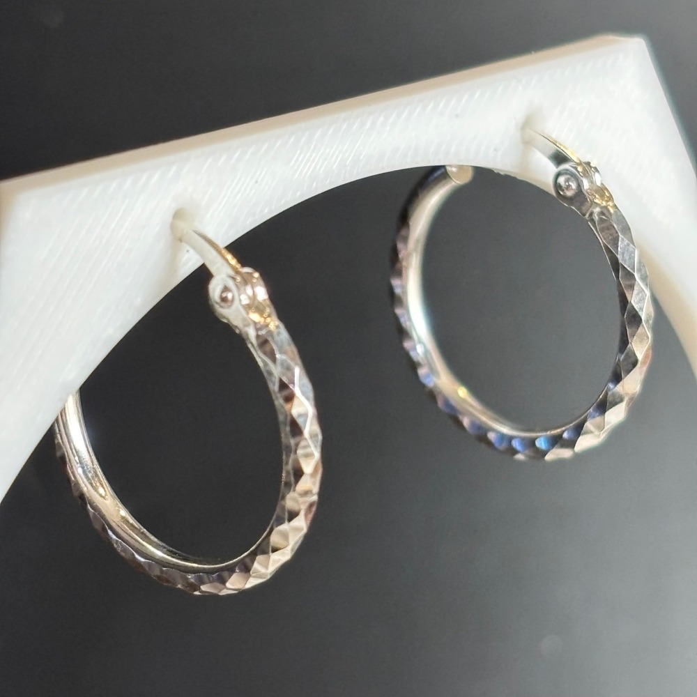 Vintage Sterling Silver Diamond Cut 925 Hoop Earrings